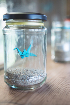 A flying crane for table settings